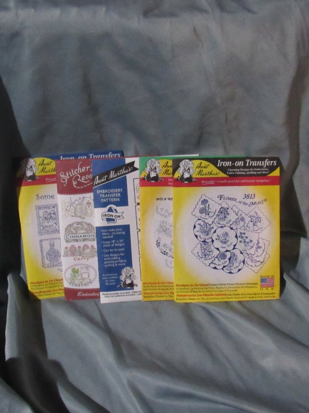 Aunt Martha's Iron-On Transfers, 5 Different Patterns Assortment Uncut  Z241